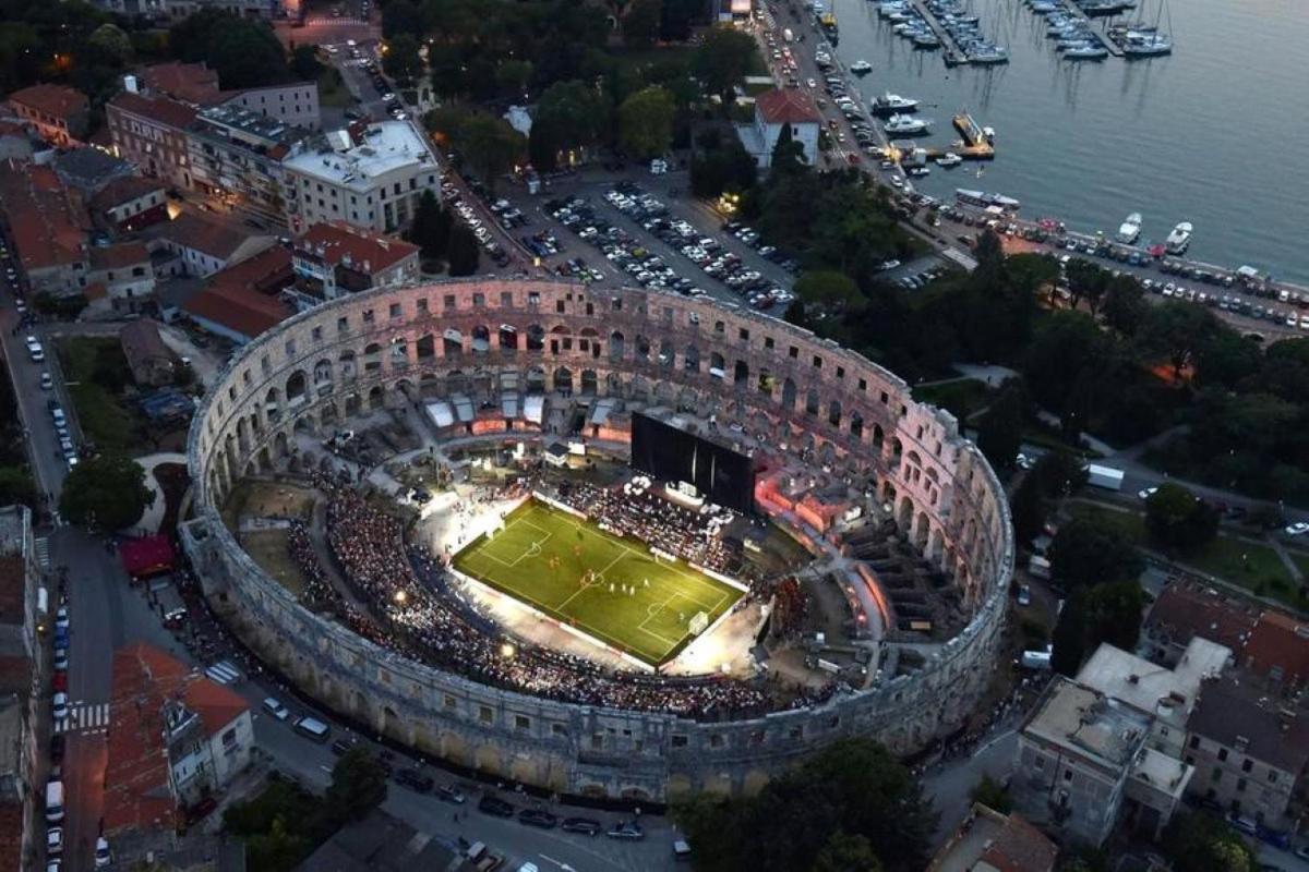 Apartman Adriatic Pula Extérieur photo